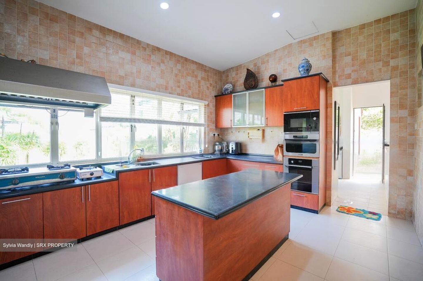 Turf Club Road (D11), Detached #480987701